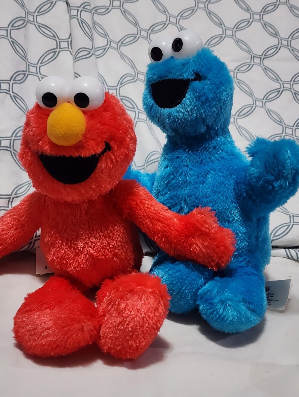 Sesame Street Elmo (red) & Cookie Monster (blue) Plush Pair